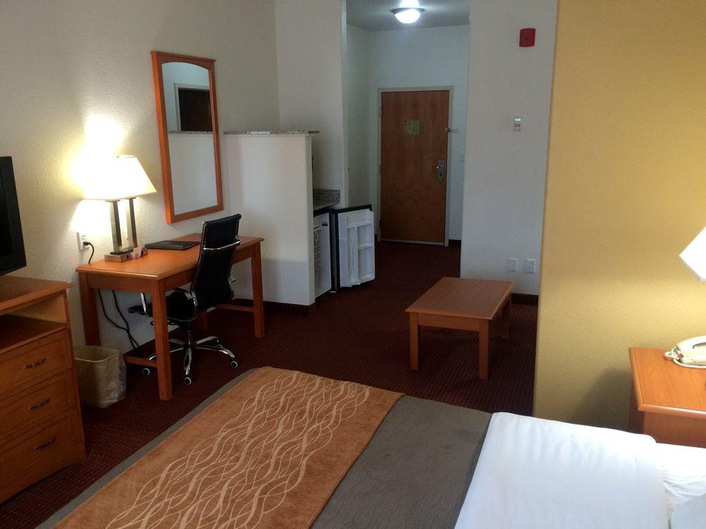 Comfort Inn & Suites Chesapeake - Portsmouth Ngoại thất bức ảnh