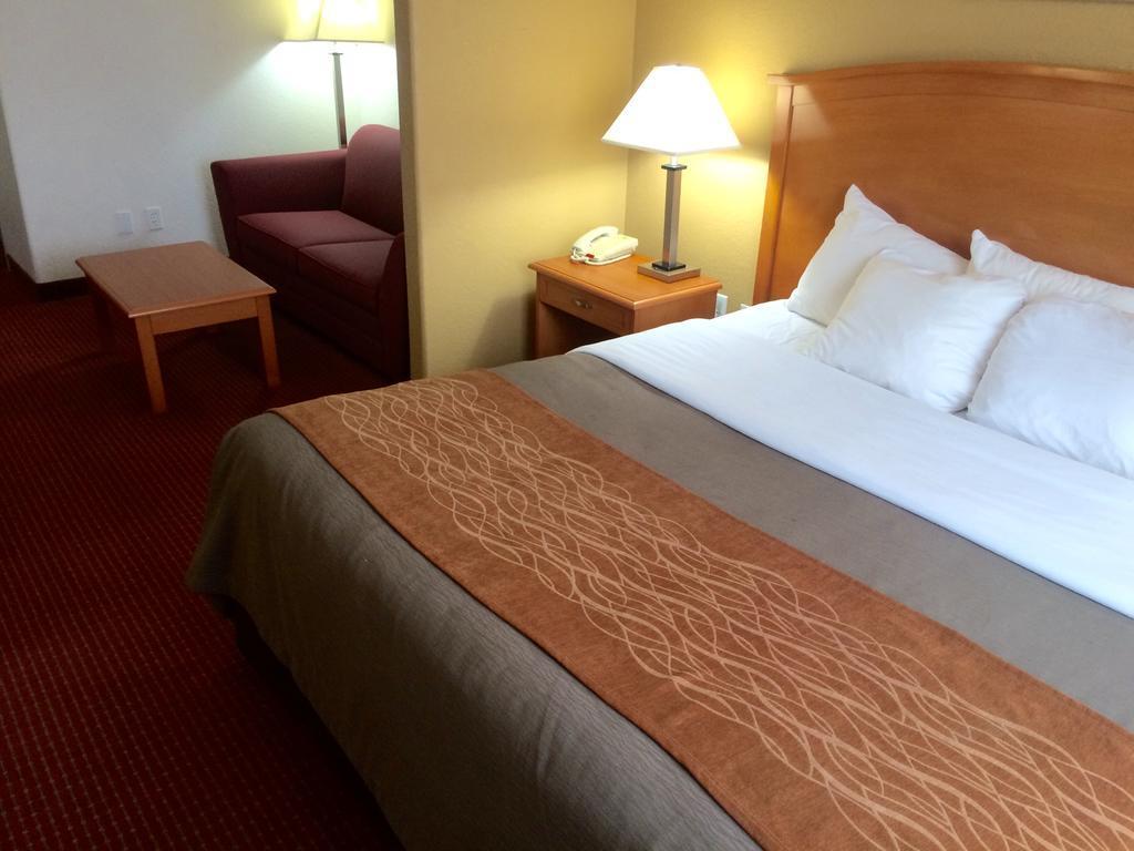 Comfort Inn & Suites Chesapeake - Portsmouth Ngoại thất bức ảnh