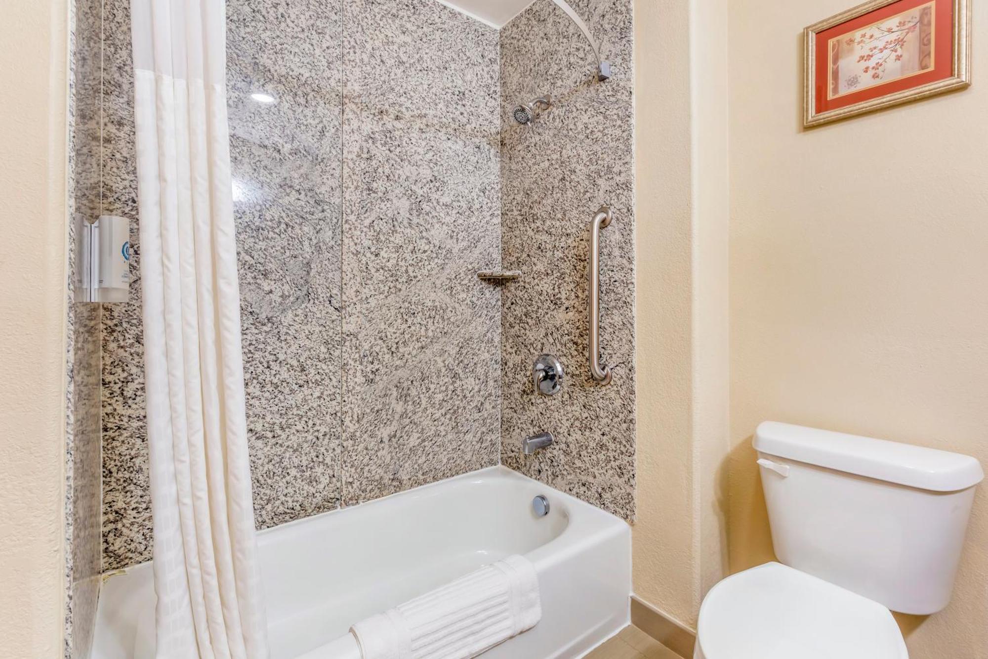 Comfort Inn & Suites Chesapeake - Portsmouth Ngoại thất bức ảnh