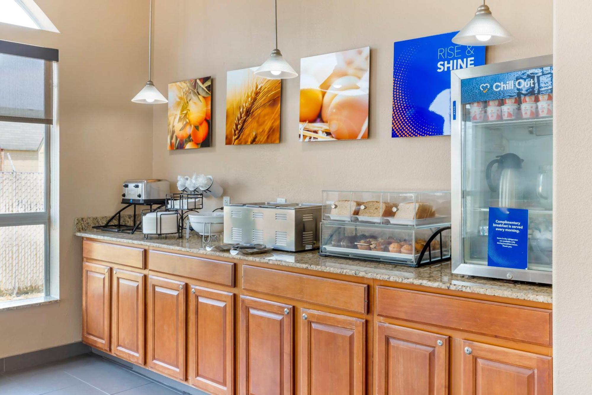 Comfort Inn & Suites Chesapeake - Portsmouth Ngoại thất bức ảnh