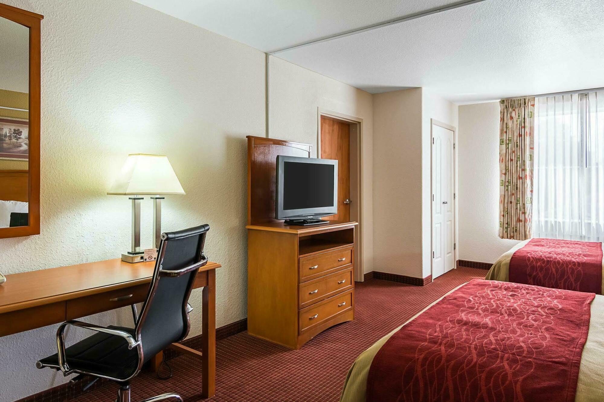 Comfort Inn & Suites Chesapeake - Portsmouth Ngoại thất bức ảnh